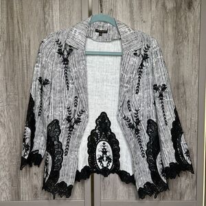 Alberto Makali Linen Top Embroidered Lace Size 4